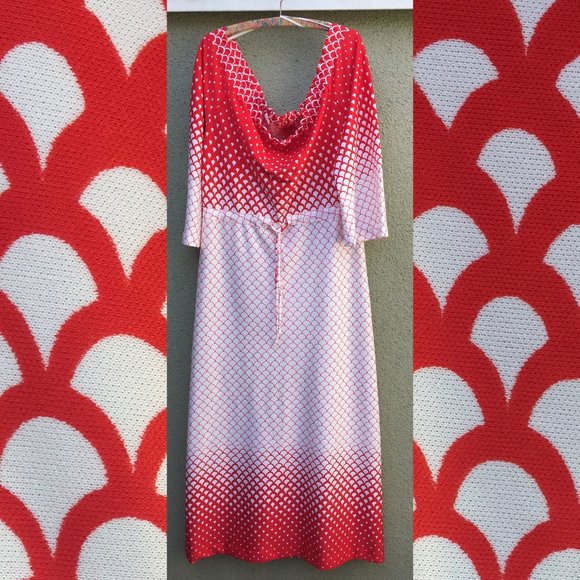 Vintage Scallop Print Doubleknit Maxi - Picture 1 of 7